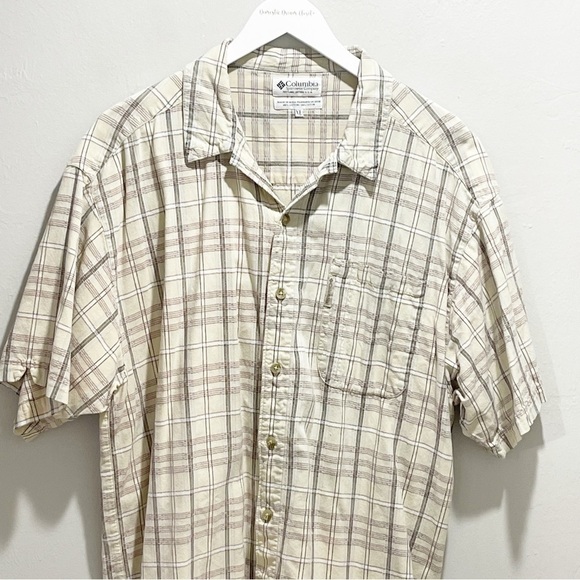 COLUMBIA Men’s Beige Brown Plaid Short Sleeve Button Up Collared Shirt Size XL - Picture 2 of 6